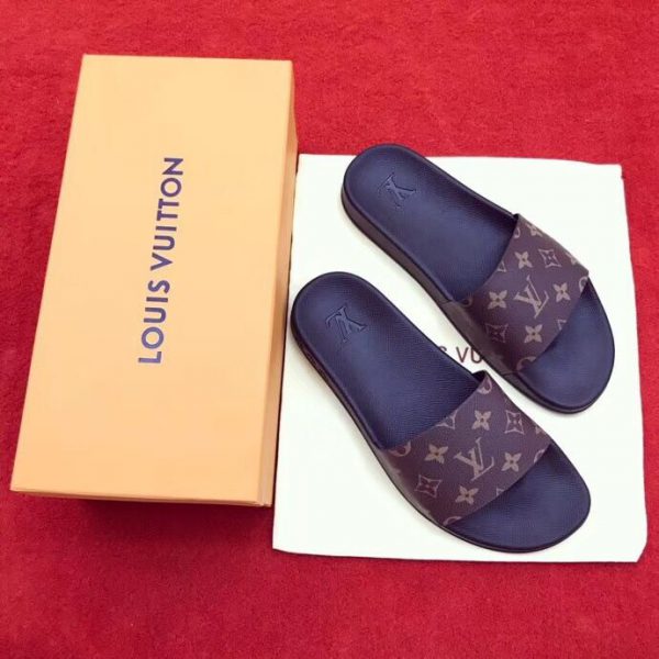 LOUIS VUITTON Slippers